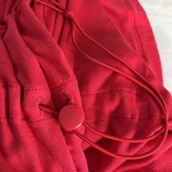 Cabi Formal Tee in Cherry Style 6129 Spring 2022 - NEW - Size Medium - Picture 8 of 10